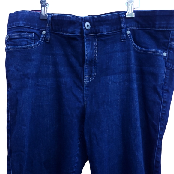 Torrid Premium Stretch Skinny Casual ladies Jeans Size 20T - Picture 4 of 16